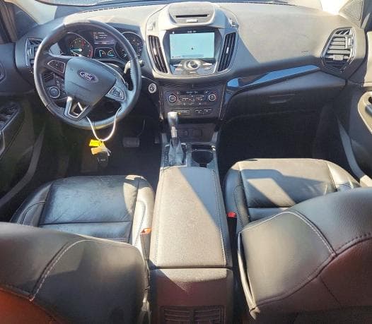 2017 FORD ESCAPE TITANIUM 8