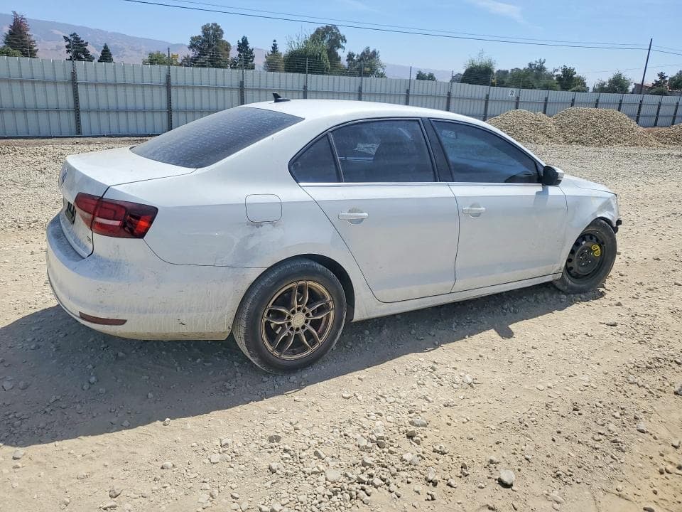 2017 VOLKSWAGEN JETTA SE 3