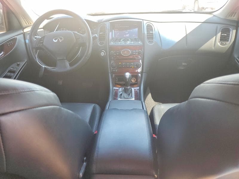2017 INFINITI QX50 BASE 8