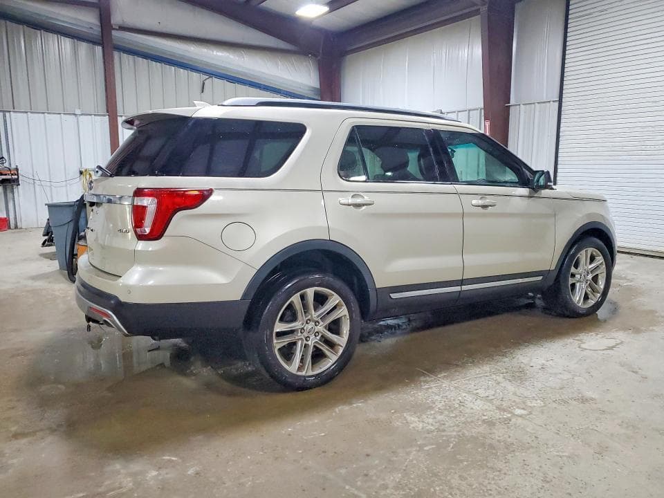 2017 FORD EXPLORER XLT 3