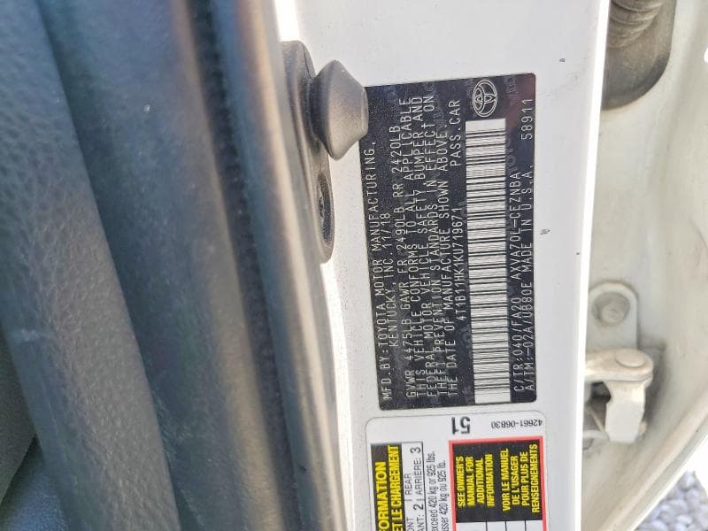 2019 TOYOTA CAMRY LE 12