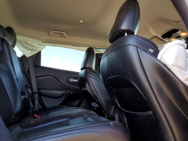 2021 JEEP CHEROKEE LATITUDE PLUS 10