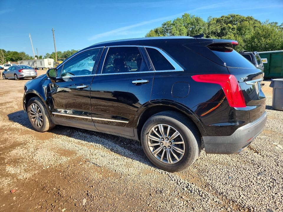 2017 CADILLAC XT5 LUXURY 2