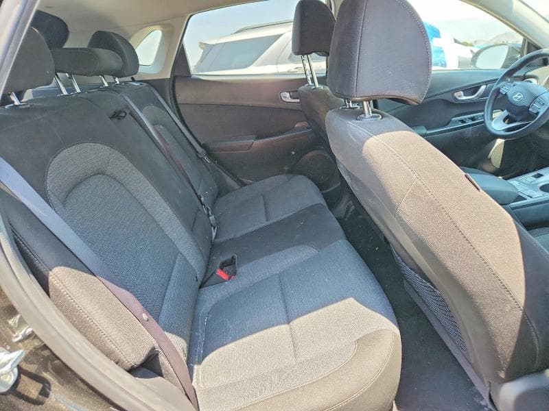 2023 HYUNDAI KONA SE 11