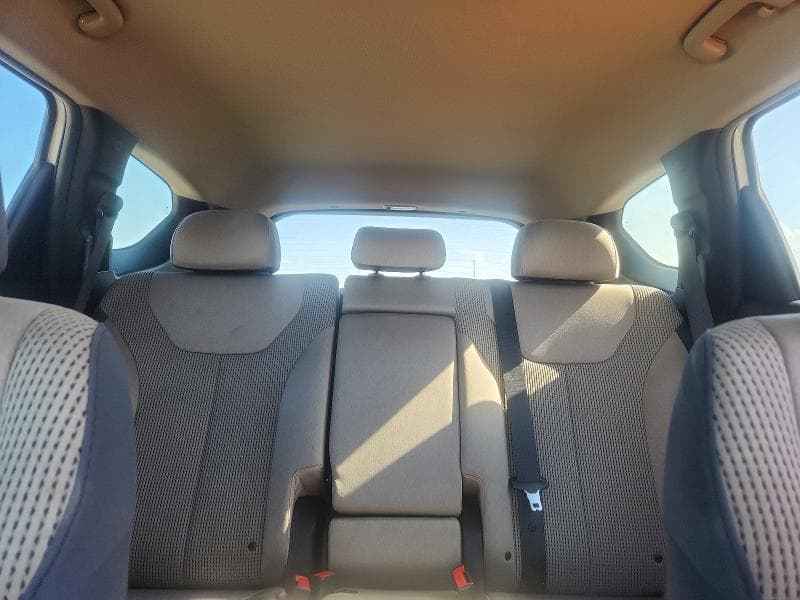 2022 HYUNDAI SANTA FE SE 10