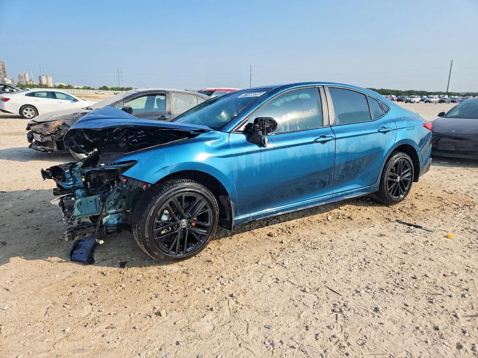 2026 TOYOTA CAMRY SE - 1