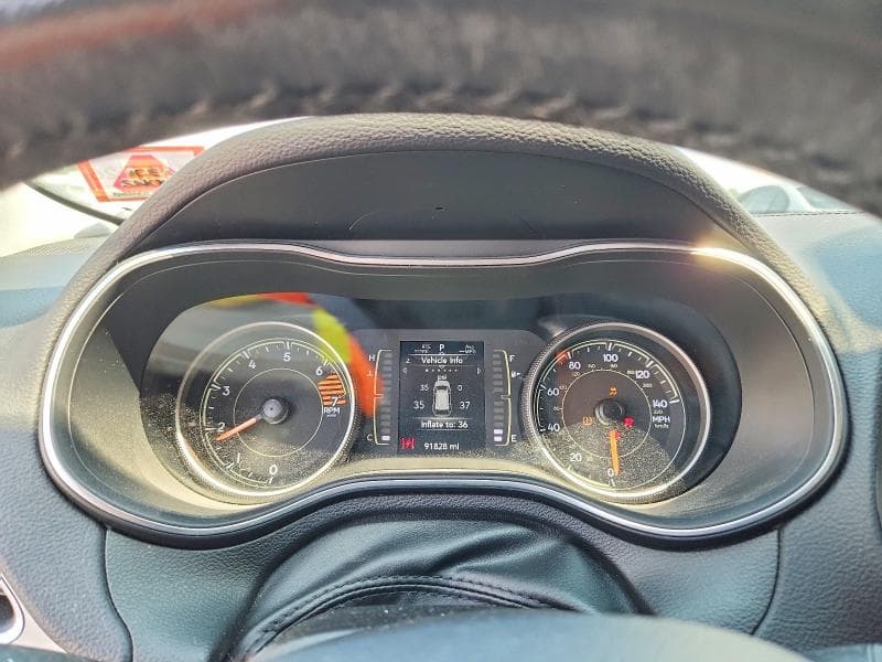 2019 JEEP CHEROKEE LATITUDE PLUS 9