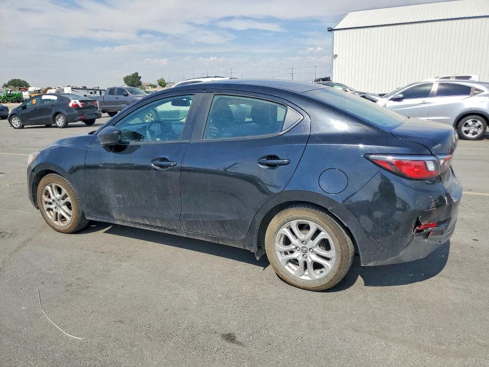 2017 TOYOTA YARIS IA BASE 2