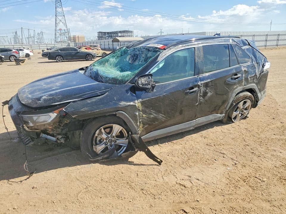 2020 TOYOTA RAV4 XLE - 1