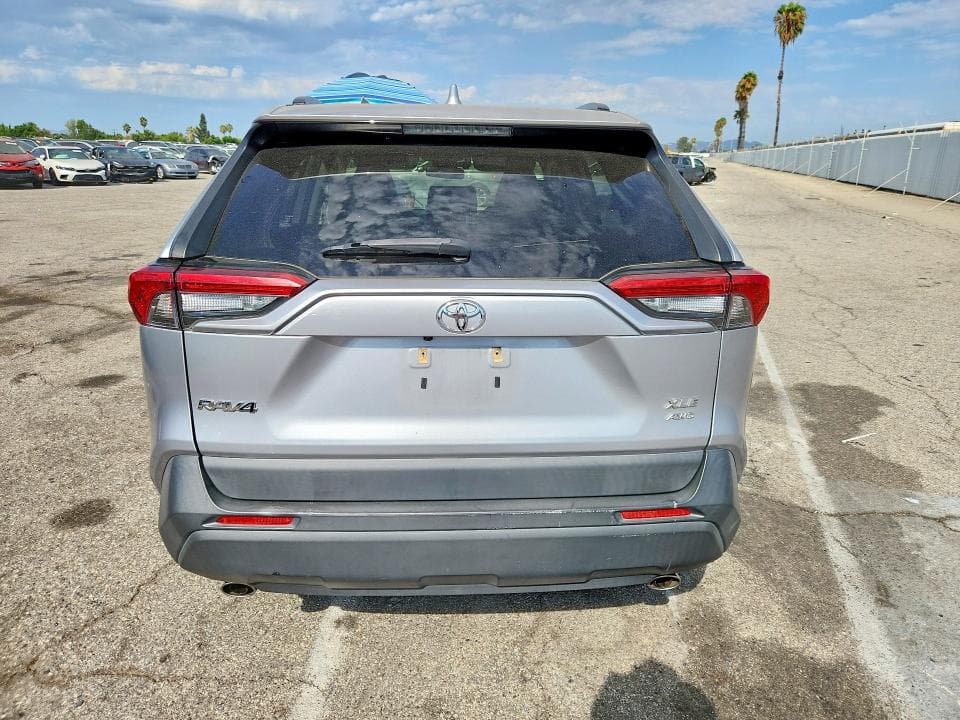 2019 TOYOTA RAV4 XLE PREMIUM 6