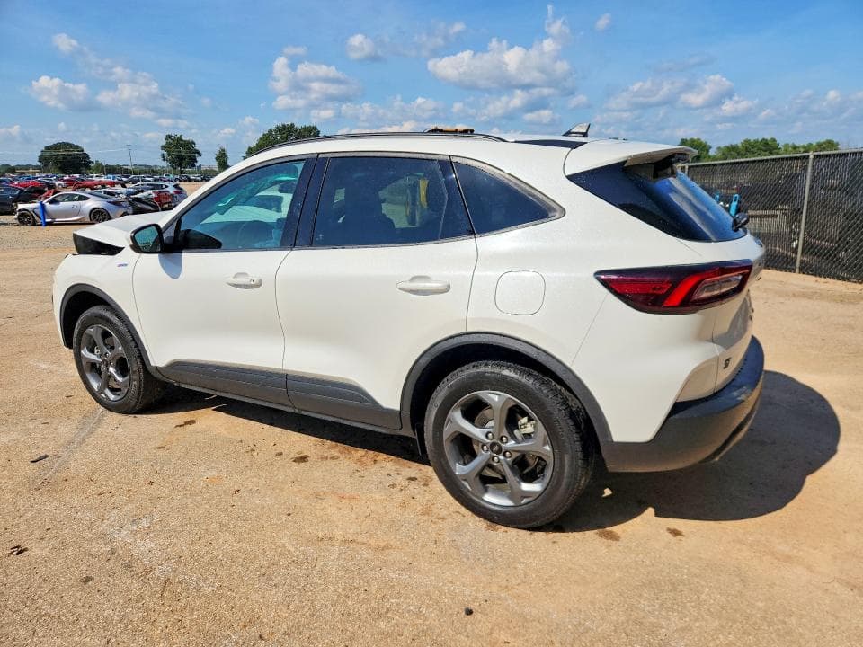 2025 FORD ESCAPE 2