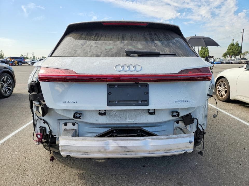 2021 AUDI E-TRON PREMIUM 6