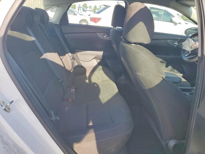 2020 KIA FORTE LXS 10
