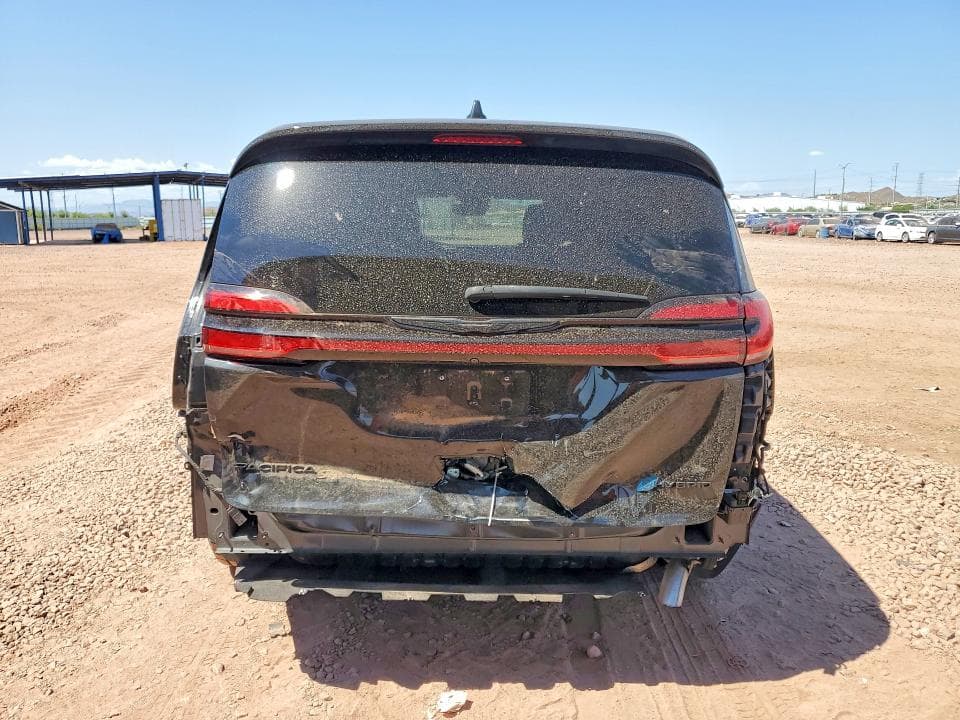 2022 CHRYSLER PACIFICA HYBRID LIMITED 6