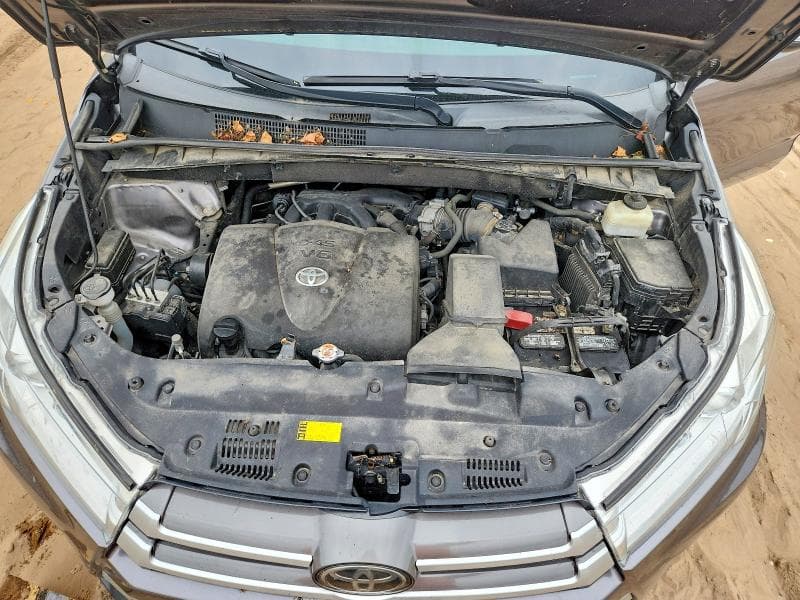 2018 TOYOTA HIGHLANDER XLE 12