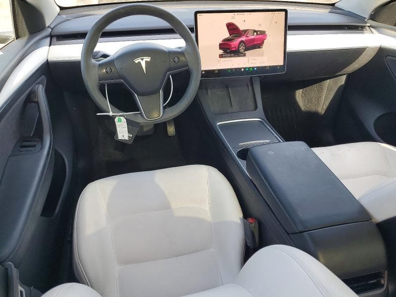 2023 TESLA MODEL Y 8