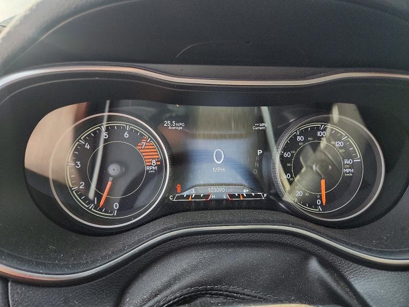 2019 JEEP CHEROKEE TRAILHAWK 9