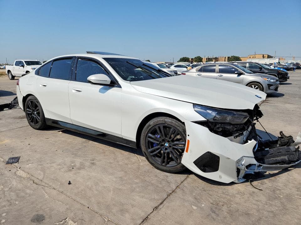2024 BMW 540 XI 4