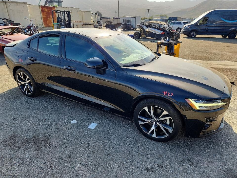 2024 VOLVO S60 PLUS 4