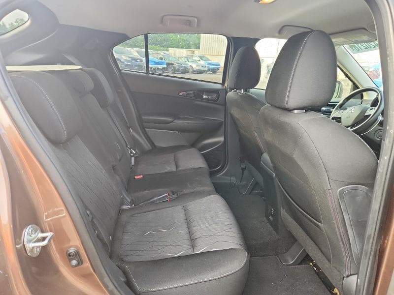 2019 MITSUBISHI ECLIPSE CROSS SE 10