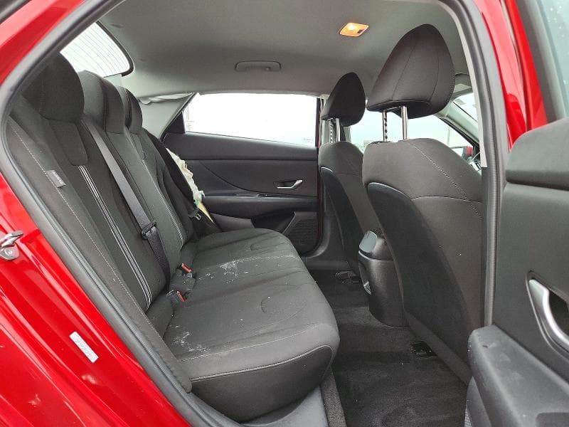 2024 HYUNDAI ELANTRA SEL 10