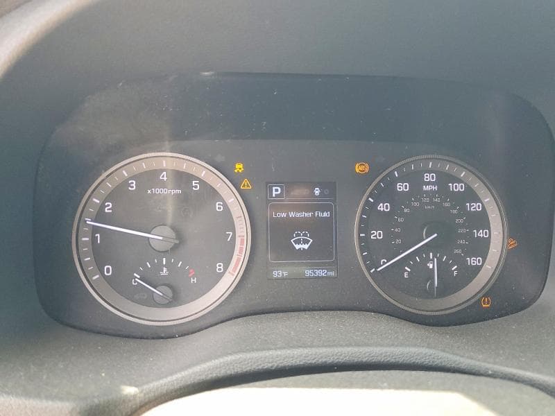 2017 HYUNDAI TUCSON SE 9