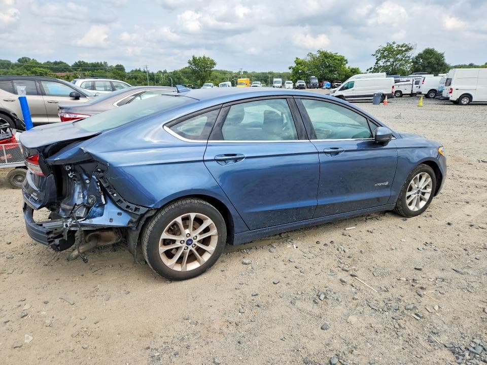 2019 FORD FUSION SE 3