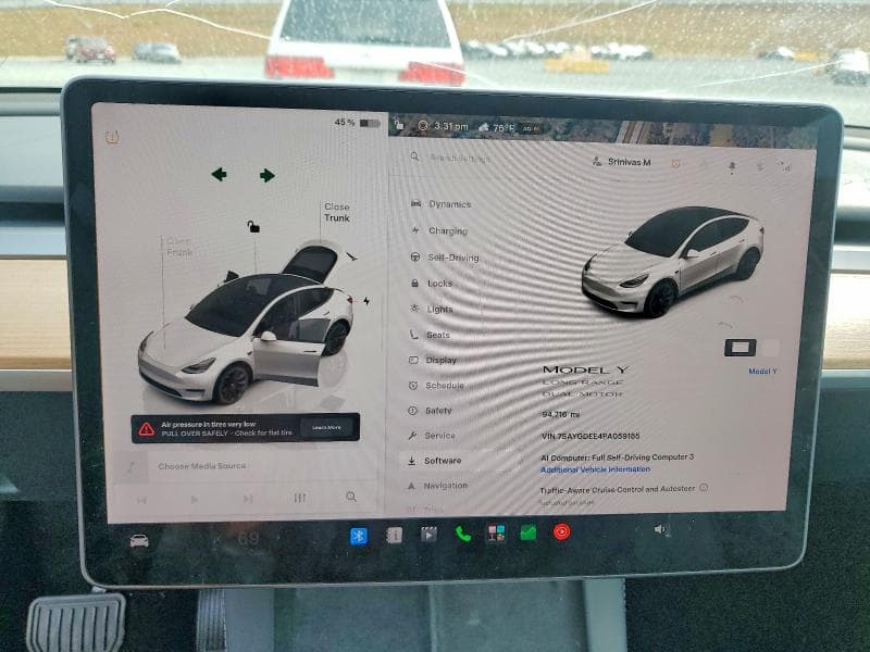 2023 TESLA MODEL Y 9