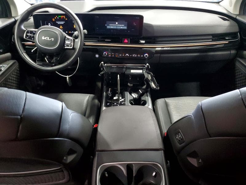 2026 KIA CARNIVAL SX PRESTIGE 8