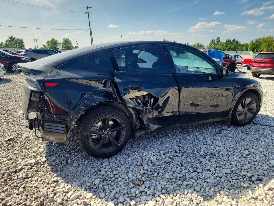 2026 TESLA MODEL Y 3