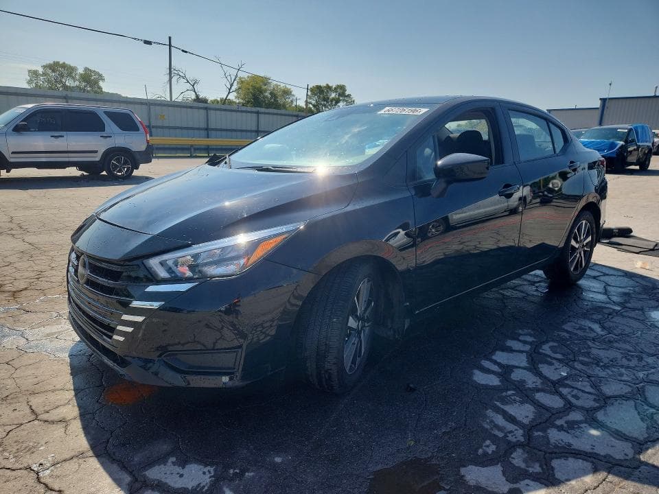 2025 NISSAN VERSA SV