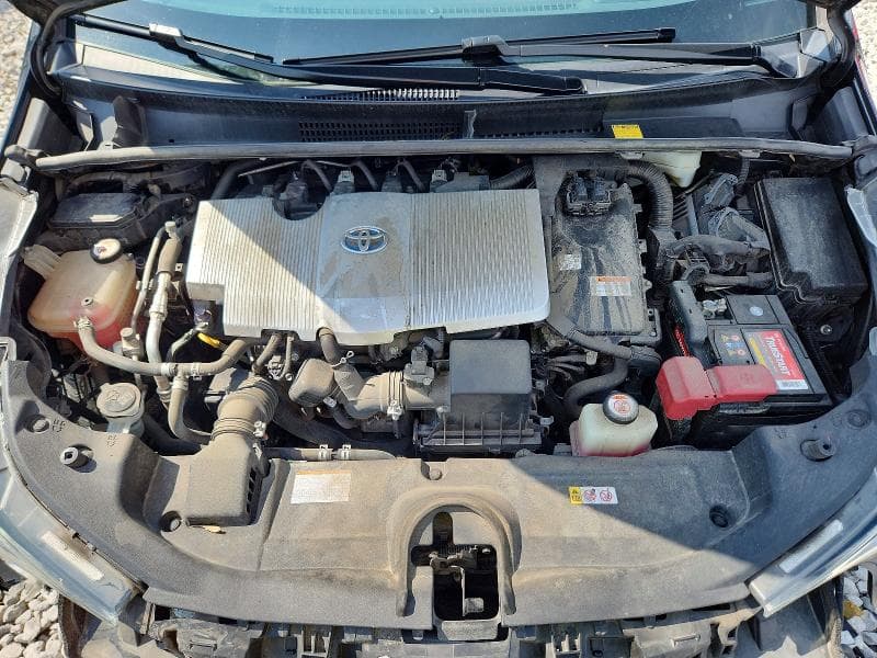 2017 TOYOTA PRIUS FOUR 11
