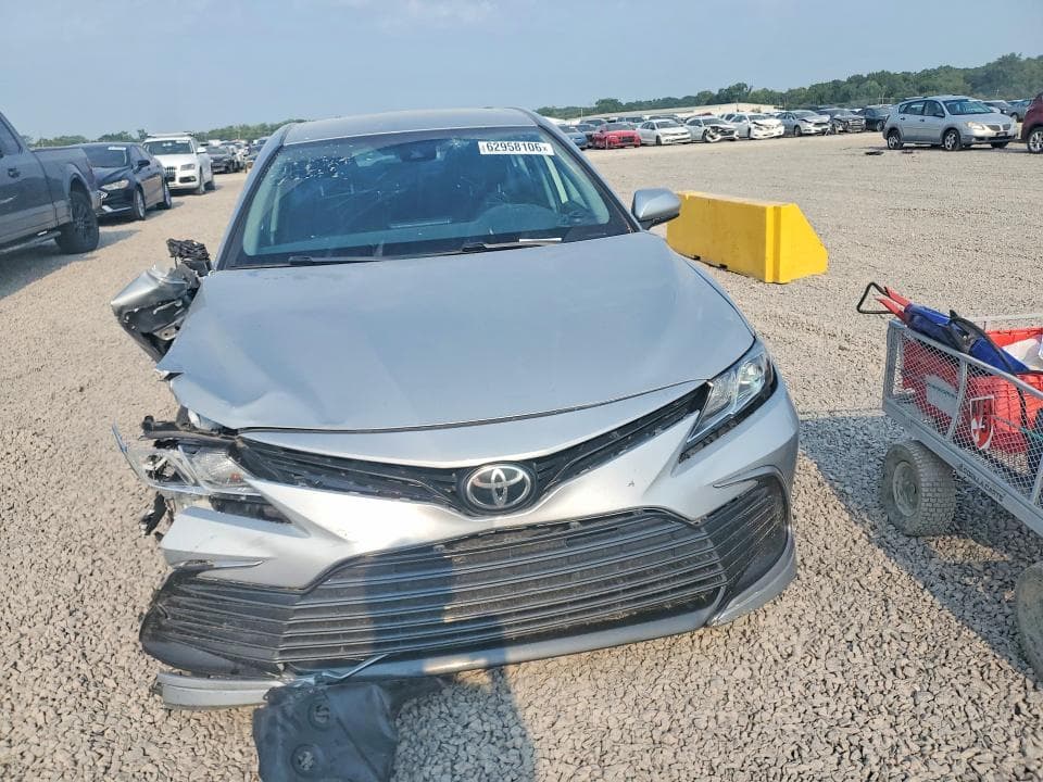 2022 TOYOTA CAMRY LE 5