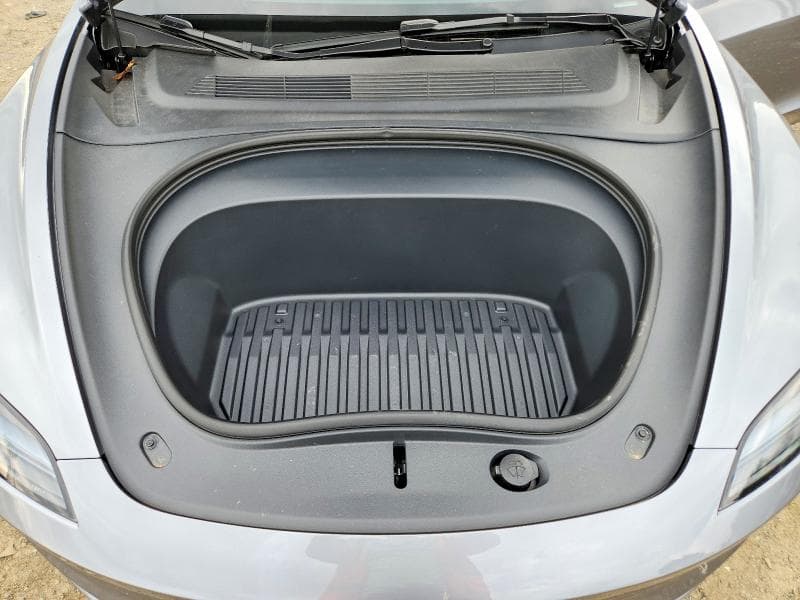 2026 TESLA MODEL 3 11