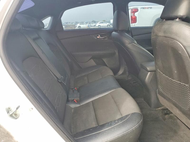 2023 KIA FORTE GT LINE 10