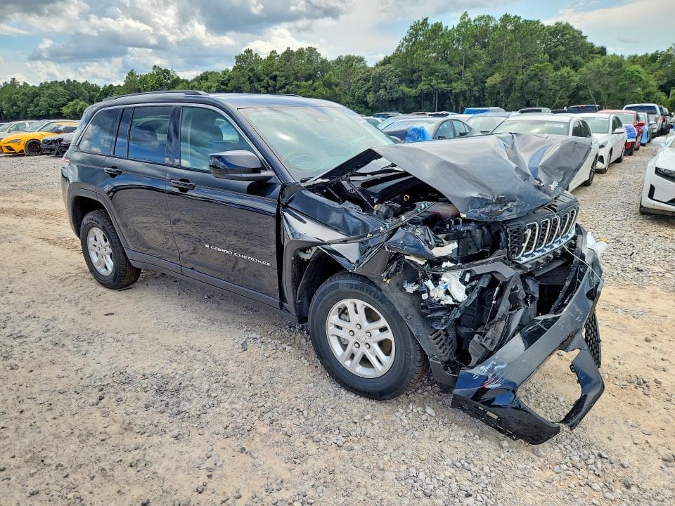 2023 JEEP GRAND CHEROKEE LAREDO 4