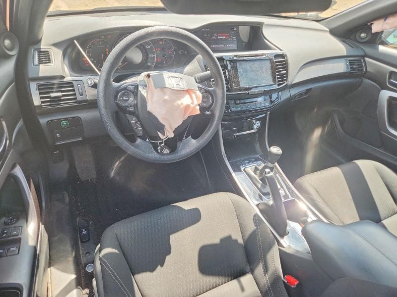 2017 HONDA ACCORD EX 8