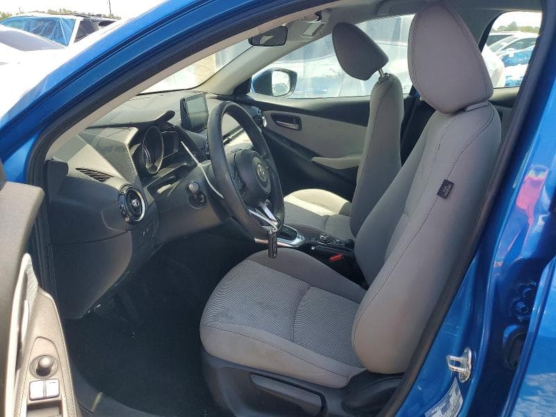 2019 TOYOTA YARIS LE 7