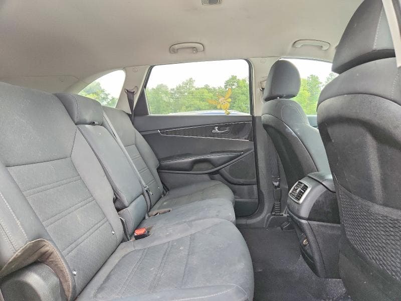 2019 KIA SORENTO L 11