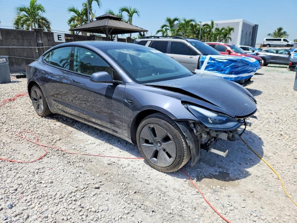 2023 TESLA MODEL 3 4