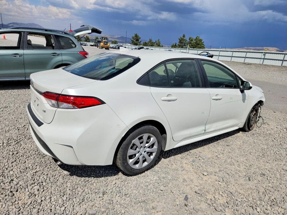 2021 TOYOTA COROLLA LE 3