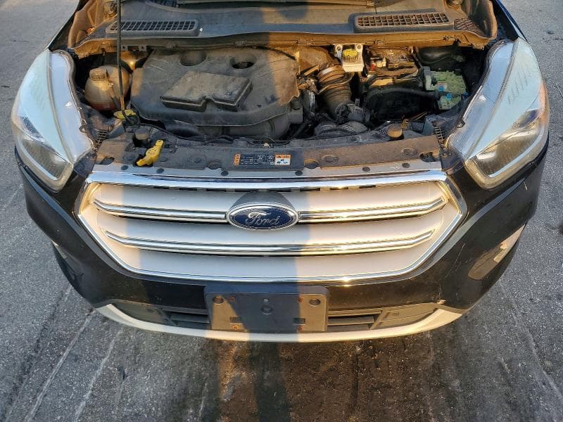 2018 FORD ESCAPE TITANIUM 12