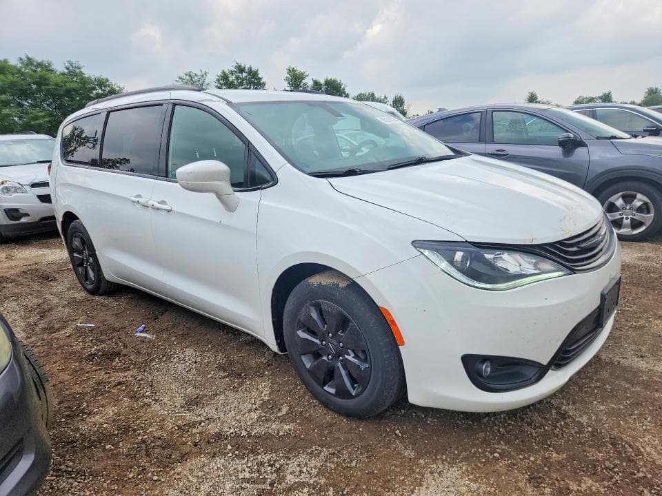 2019 CHRYSLER PACIFICA HYBRID TOURING PLUS 4