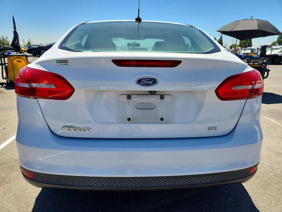 2017 FORD FOCUS SE 6