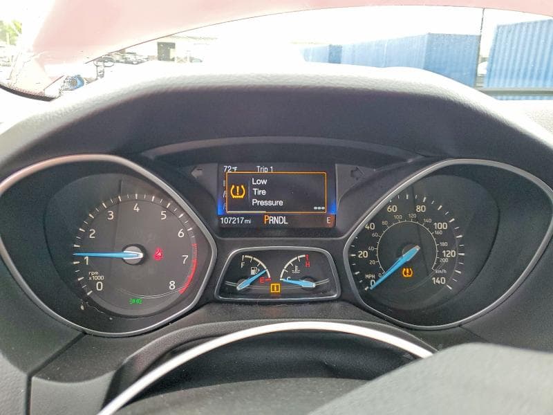 2017 FORD FOCUS SE 9