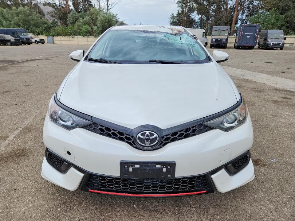 2017 TOYOTA COROLLA IM BASE 5
