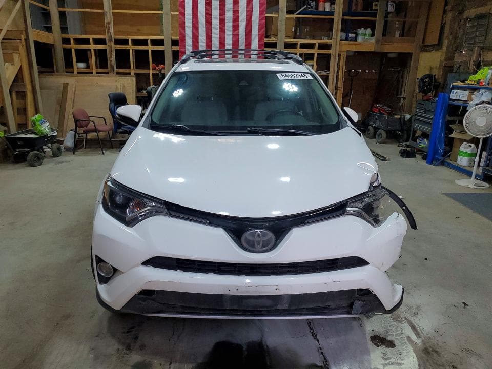 2018 TOYOTA RAV4 XLE 5