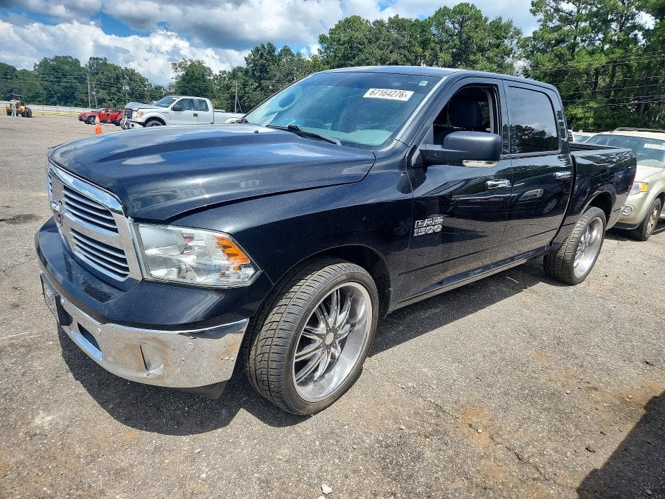 2017 RAM 1500 SLT - 1