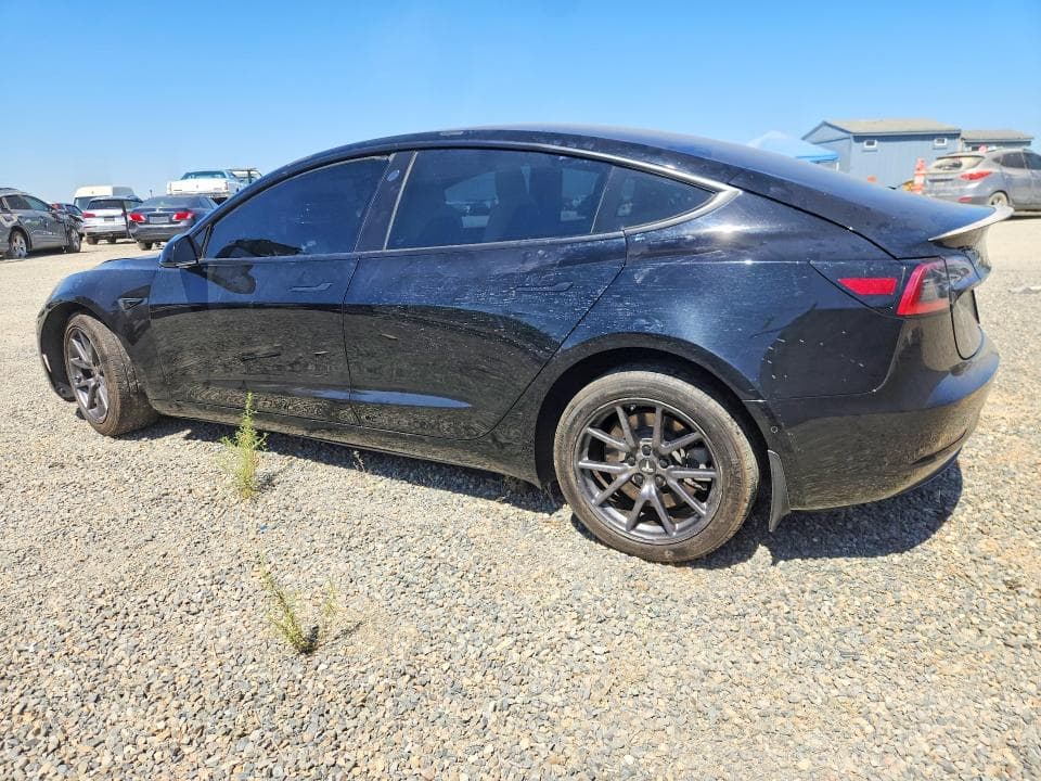 2018 TESLA MODEL 3 2