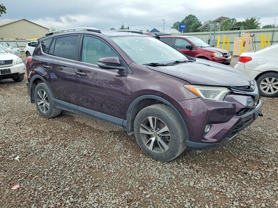 2017 TOYOTA RAV4 XLE 4
